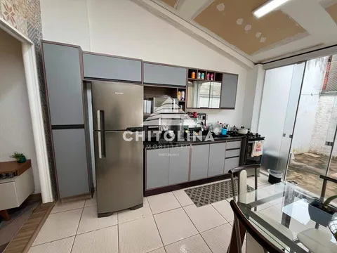 Cozinha com armários e porta de vidro para a área externa — Casa em condomínio cód. 11694, Vila Progresso