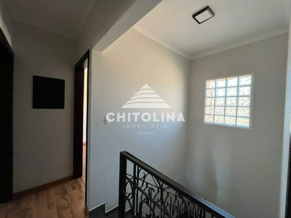 Hall do pavimento superior com guarda-corpo de ferro — Sobrado cód. 9190, Jardim Fogaça