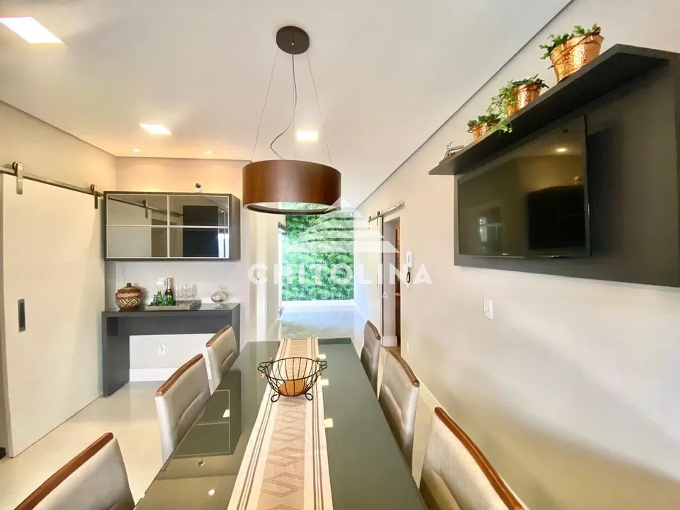 Mesa de refeições com vista para o jardim de inverno — Casa cód. 4243, Vila Barth
