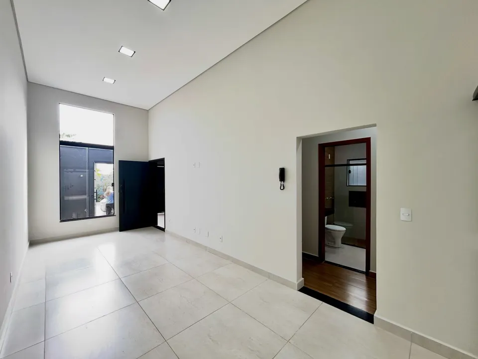 Sala de estar com pé-direito alto e porcelanato — Casa cód. 11854, Residencial Villaggio di Capri