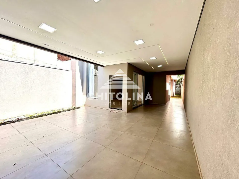 Garagem ampla em porcelanato para 3 carros — Casa cód. 11934, Vila Eldorado
