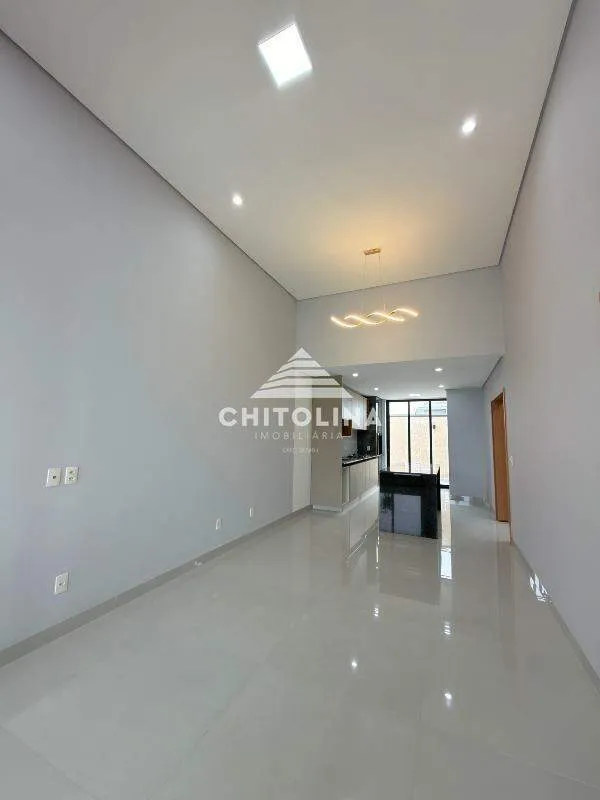 Sala ampla com pé-direito duplo integrada à cozinha — Casa em condomínio cód. 11993, Vila Progresso