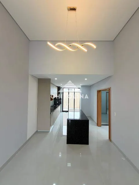 Sala com pé-direito duplo e pendente sobre a cozinha — Casa em condomínio cód. 11993, Vila Progresso