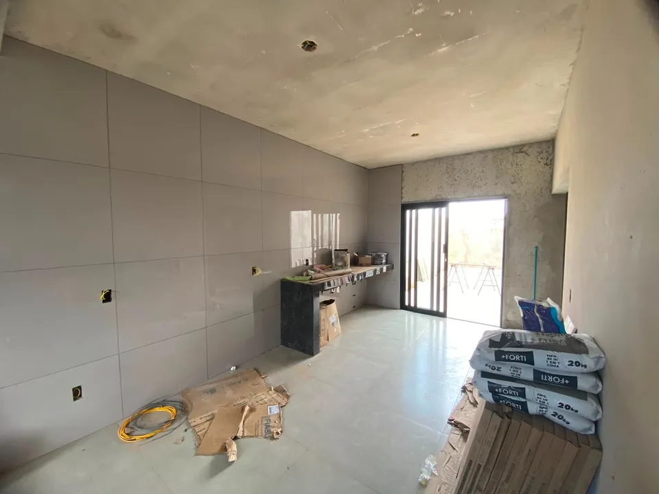 Espaço da cozinha com porcelanato assentado — Casa cód. 11836, Vila Progresso