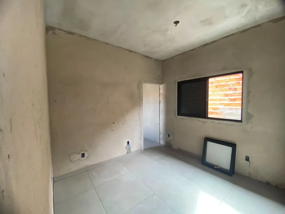 Dormitório com janela e porcelanato — Casa cód. 11836, Vila Progresso
